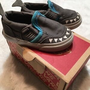 Vans shark pewter/ glacier grey sneakers size 5